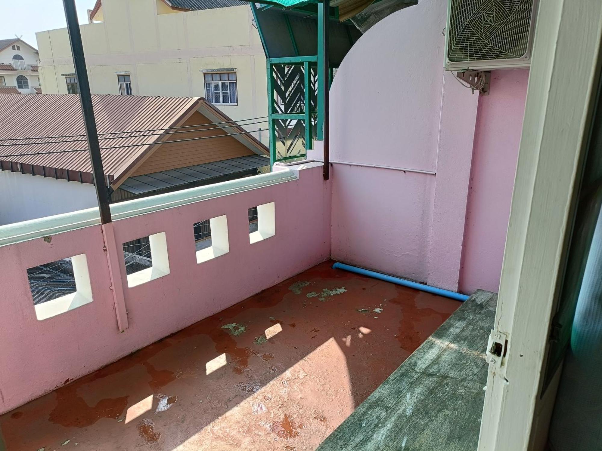 Aparthotel Better House 佰特客栈 Chiang Mai Exterior foto